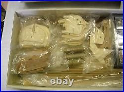 Mamoli MV39 HMS Bounty Wood Plank On Frame Model Ship Kit Scale 1 64