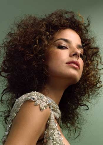 So you've got curly hair? Pearl Concussion: Scrunch or Diffuse Drying for Curls