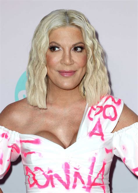 + body measurements & other facts. Tori Spelling Attends BH90210 Peach Pit Pop-Up in Los Angeles - Celeb Donut