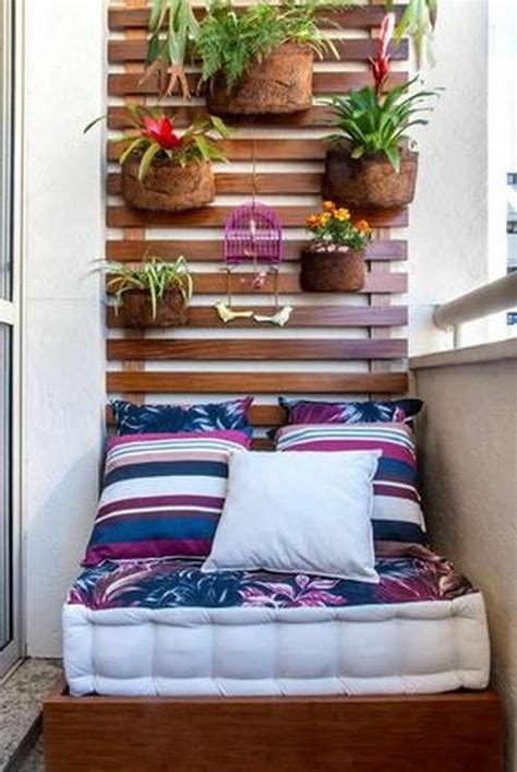 38 Cozy Small Apartment Balcony Decorating Ideas On A Budget Page 4