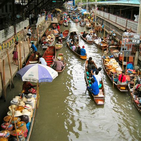 Floating Market Pattaya Or Bangkok Pattaya Zoo Floating Market And