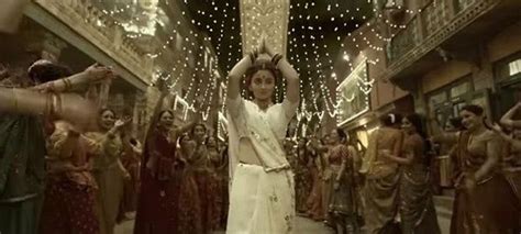 Alia Bhatt Unveils Teaser Of Gangubai Kathiawadi Song ‘dholida Song Out Tomorrow Bollywood