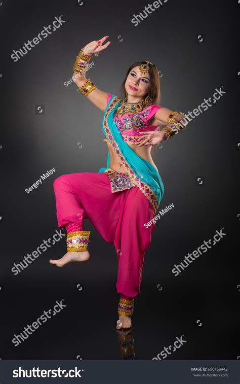 Girl Takes Indian Folk Dance National Stock Photo 690159442 Shutterstock