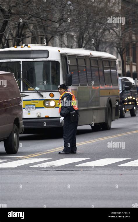New York Traffic Policeman Stock Photo Alamy