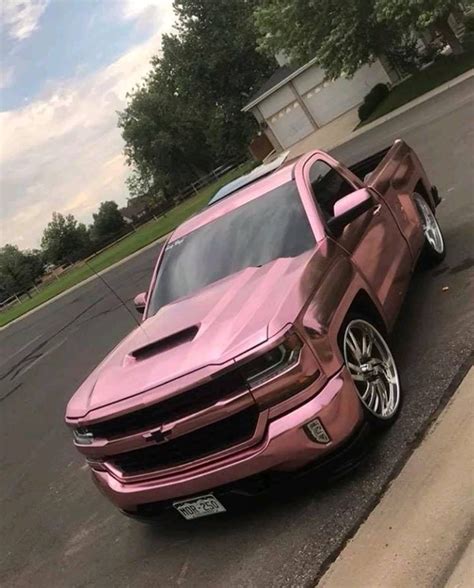 Pin By Madison Brown On Carros Y Camionetas Dropped Trucks Pink