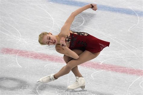 19 Hilarious Photos Of Figure Skating Faces Thatll Make You Appreciate