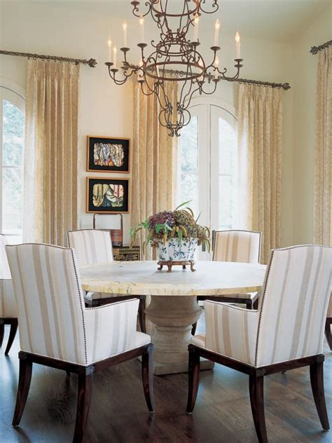 Traditional Cream Dining Room With Ornate Chandelier Hgtv