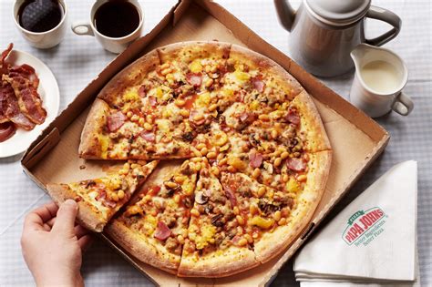 Papa Johns Launches Baked Bean Breakfast Pizza Entertainment Daily
