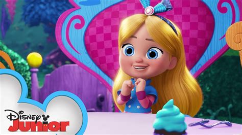 Mysterious Baker Alice S Wonderland Bakery Disney Junior Youtube