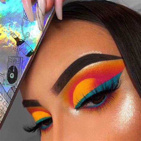 Colorful Eyes Is The Hottest Summer Makeup Trend Fashionisers© Part 3