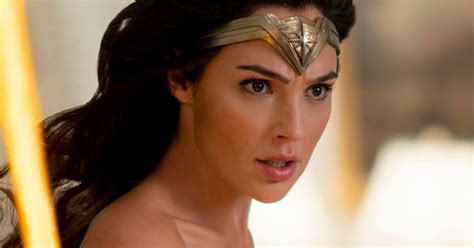 Wonder Woman A Disaster Tanks On Rotten Tomatoes Box Office