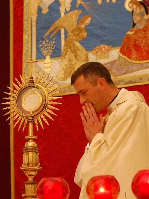 New Liturgical Movement The Priest At Eucharistic Adoration