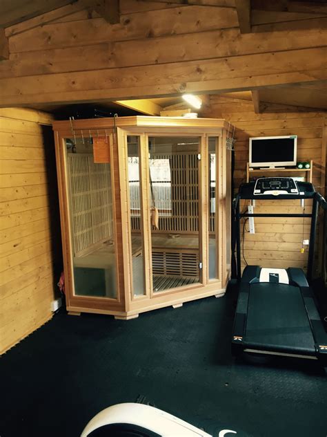 Kit Out Your Cabin With Gym Equipment And A Shower Diy Log Cabin
