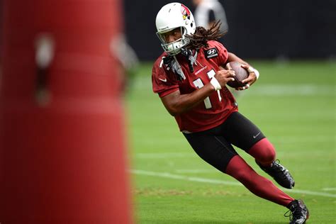 Larry Fitzgerald Unlikely To Retire After 2016 Signs One Year