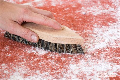 Anleitung teppich sauber machen teppich richtig reinigen grundreinigung teppich in 2020 reinigen teppich fruhjahrsputz. DIY-Teppichreiniger aus Hausmitteln selber machen ...