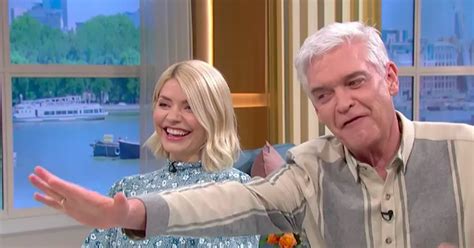 This Morning Hosts Red Faced After Vanessa Feltz Makes Racy ‘striptease