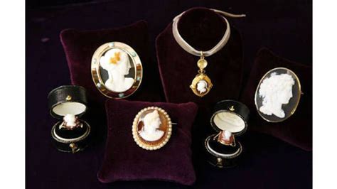 Vintage Jewels Dary´s Paris Parisian Store Pearl Earrings Drop
