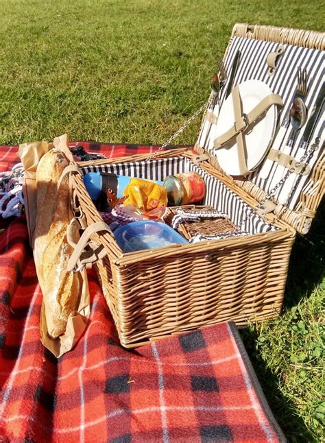 Oder suchen sie nach picknickdecke oder grillen. Picknickkorb • Bilder & Ideen • COUCH