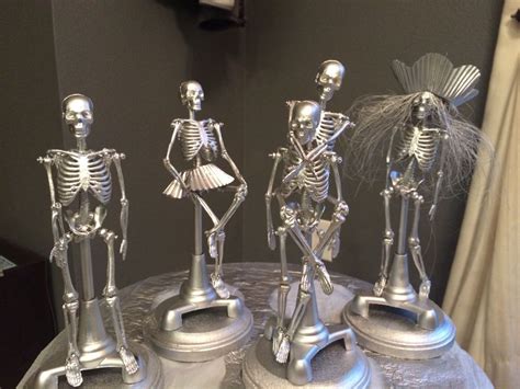 Halloween Trophy Couple Costume Contest Winner Skeleton Casket Coffin