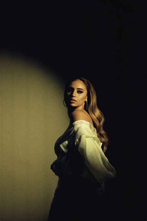 Alina Baraz Wallpapers Wallpaper Cave