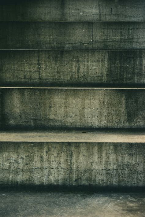 Gray Concrete Staircase Photo Free Stairs Image On Unsplash