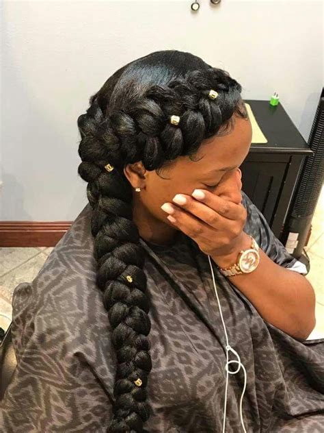 I Need To Learn How To Do This Weave Hairstyles Braided Braided
