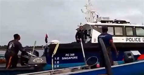 S Pore Police Refute Accusations Its Coast Guard Officers Chased Away M Sian Fishermen From M
