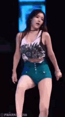 Kpop Busty Gif Kpop Busty Hot Discover Share Gifs