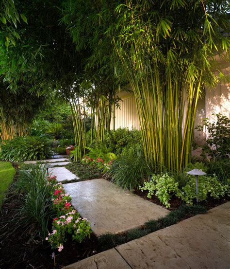 28 Refreshing Tropical Landscaping Ideas Page 26 Of 28