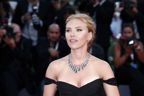 Scarlett Johansson Exits ‘rub And Tug Trans Role After Lgbtq Backlash
