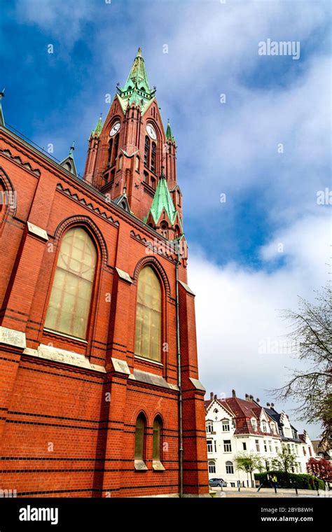 Red Brick Gothic Church Stockfotos Und Bilder Kaufen Alamy