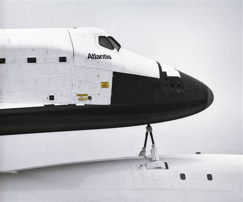 Forgotten Photos From The Space Shuttles Glory Days Bloomberg