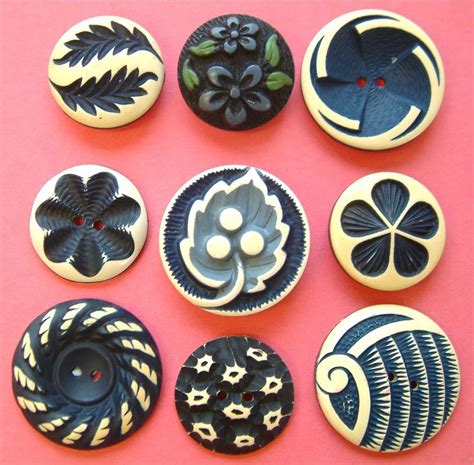 Black And Cream Buttons Gorgeous Vintage Buttons Button Crafts