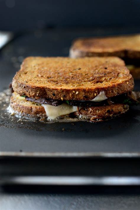 Today i create a delicious dinner with leftover pot roast. Leftover Pot Roast Cheddar Grilled Cheese Sandwich ...