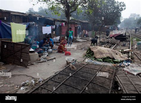 Dhaka Bangladesh 9th December 2014 Slum People Near Kamalapur Rail