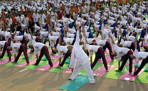 Top 10 Pm Modi Performs Yoga With Thousands At Delhis Rajpath