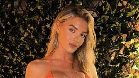 Love Island S Molly Smith Shows Off Her Curves And Boobs In A Skimpy Orange Bikini