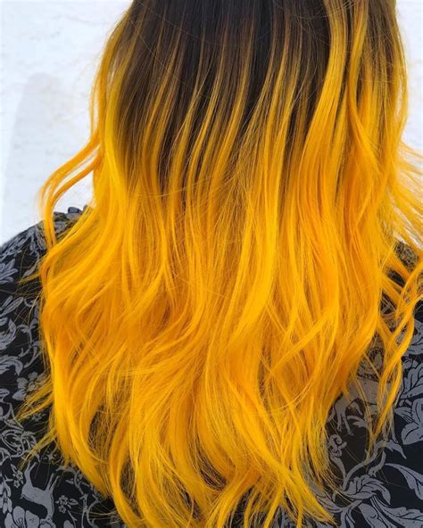 🔥going into leo season like🔥loving these vibrant yellow waves by hairby milly mermaid try our