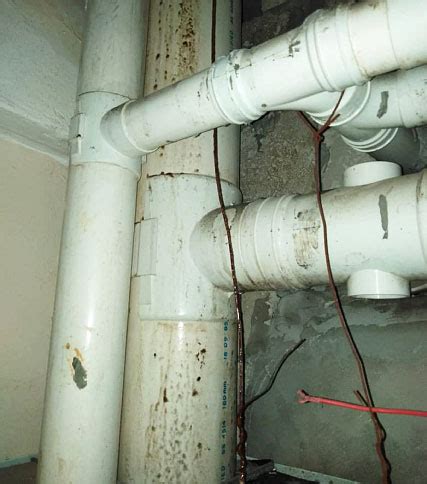 Carolina restoration services is the water damaged ceiling company in raleigh, cary, apex, durham, morrisville nc you can count on for all of your ceiling water damage leak repair and restoration needs. Ceiling Leak Repair | Ceiling Leakage Singapore - 2ezBuilders