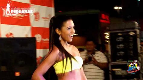 Rocio Miranda Chica Risas De America En Desfile Mega Plaza Youtube