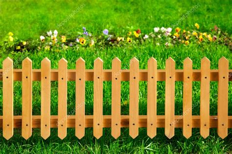 Wooden Garden Fence — Stock Photo © Sergios 2002339