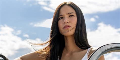 Yellowstone S Kelsey Asbille Talks The Most Jaw Dropping Season 3