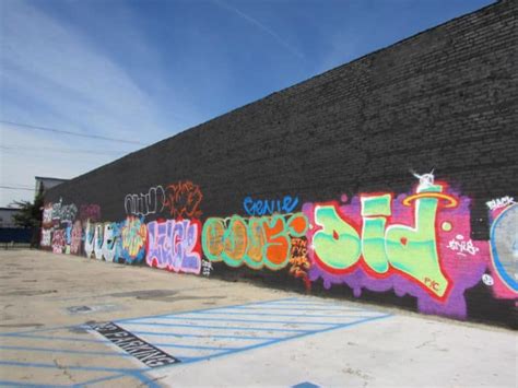 La Arts District Graffiti And Mural Tour Downtown Los Angeles