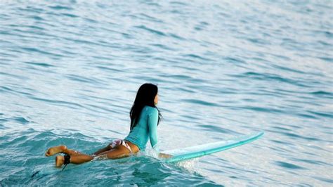 Surfing Girls Wallpaper Hd Images Wallpapers
