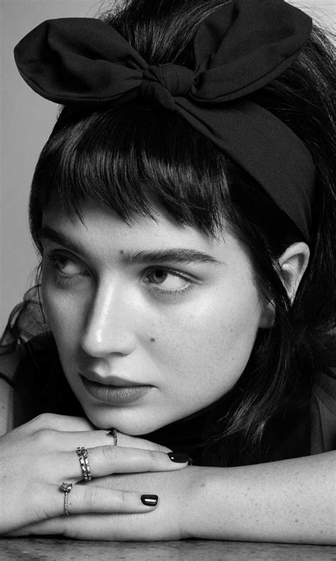 Hewson was born in dublin, the second daughter of activist ali hewson (née alison stewart) and u2. 29+ Populer Pictures of Eve Hewson - Swanty Gallery