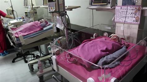 The Worlds Youngest Premature Baby Born At 21 Weeks Youtube