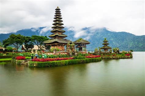 Pura Ulun Danu Bratan Temple Balinese Landmark Water Reflection Slow