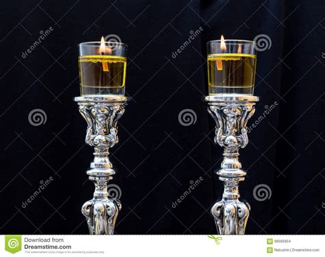 Bolsius gotische kaarsen 12 stuks 245/24 kleur grijs. De Kaarsen Van Shabbat Zilveren Kandelaars Met Olijfolie ...