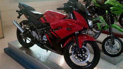 Classic motorcycle honda cb 125. freecon-motors-sport: New 2012 Kawasaki Ninja 150RR