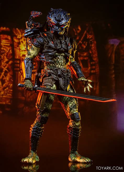 They often make trophies of their victims after killing. Ultimate Armored Lost Predator Available Now from NECA ...